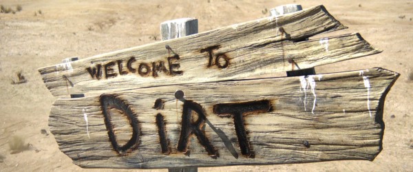 sign that reads Welcome to Dirt from the CG animated movie Rango wallpaper