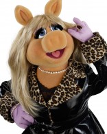 Miss Piggy from the Muppets wallpaper