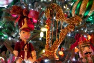 christmas tree with ornaments, soldier and harp wallpaper
